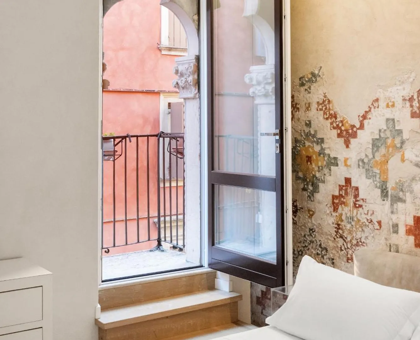 Flats4Rent Residenza Carmen Apartment Verona Italy